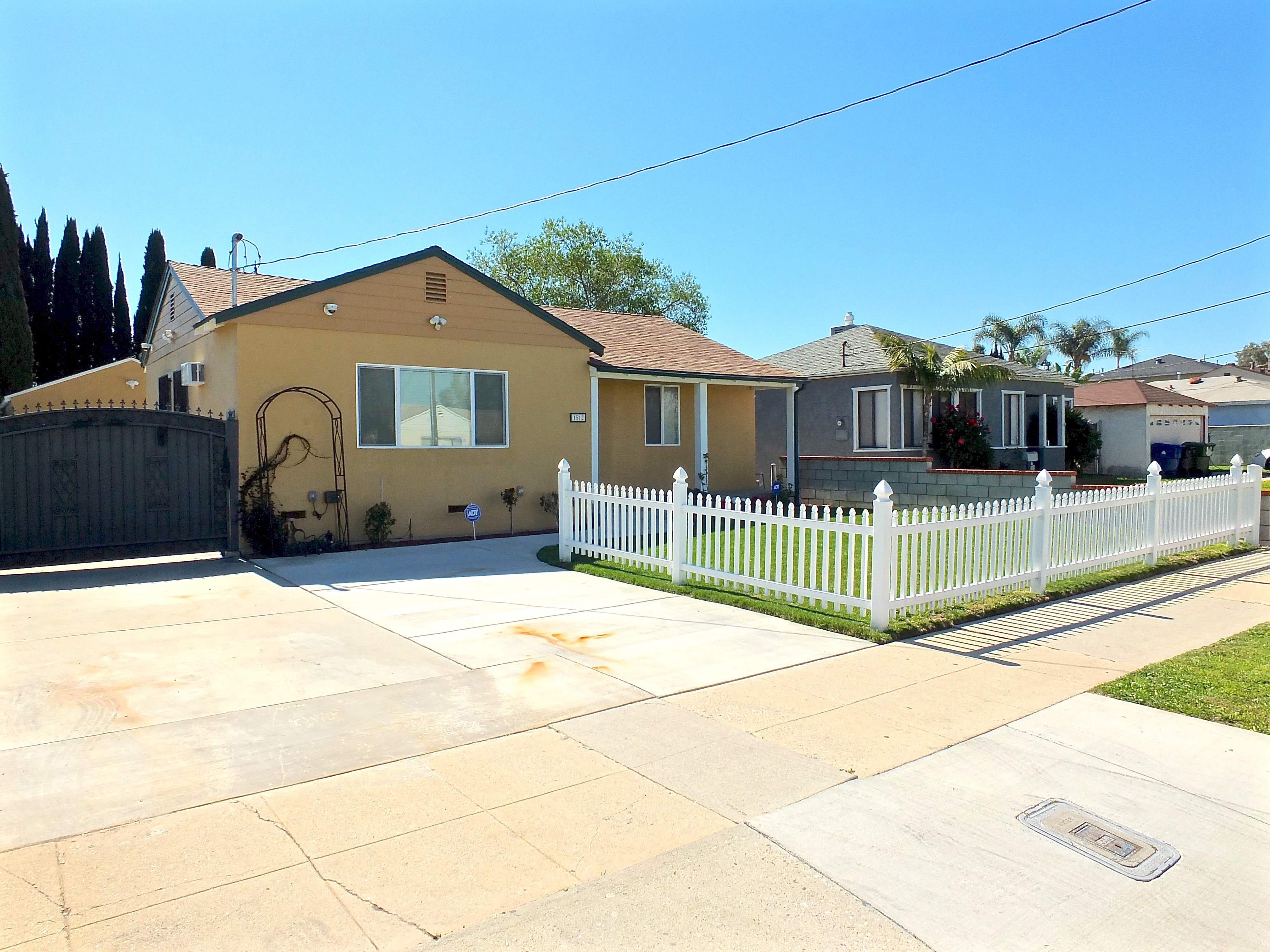 1512 W 216th St. Torrance, CA 90501